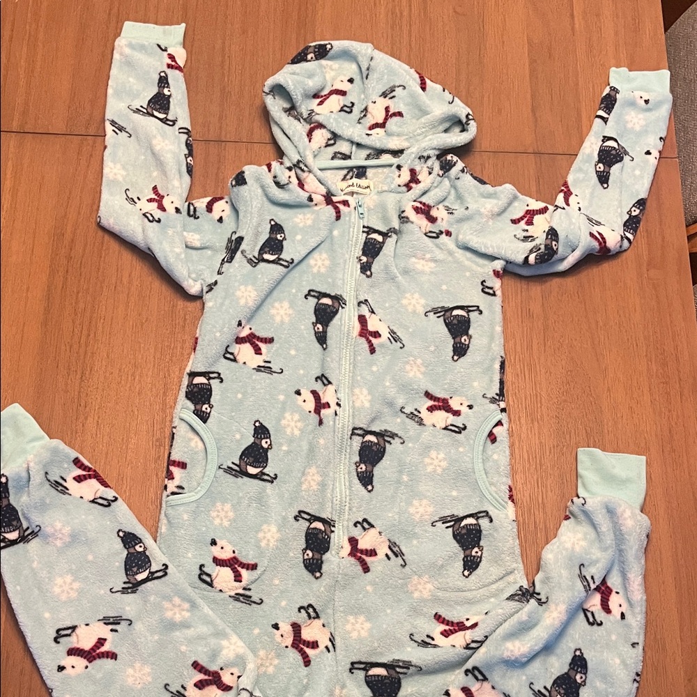 Cozy Blue Hooded Onesie with skiing Penguin and polar bears